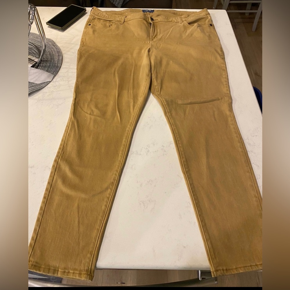 Old Navy - Rockstar Super Skinny High Rise Khaki Jeans